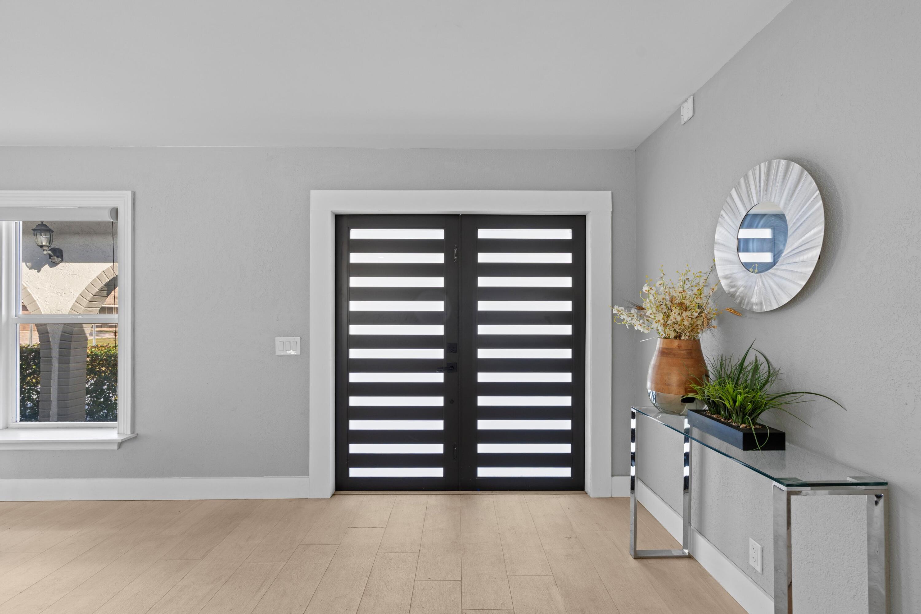 383 Denny Court Boca Raton, FL 33486 - Photo 12 of 43 Foyer