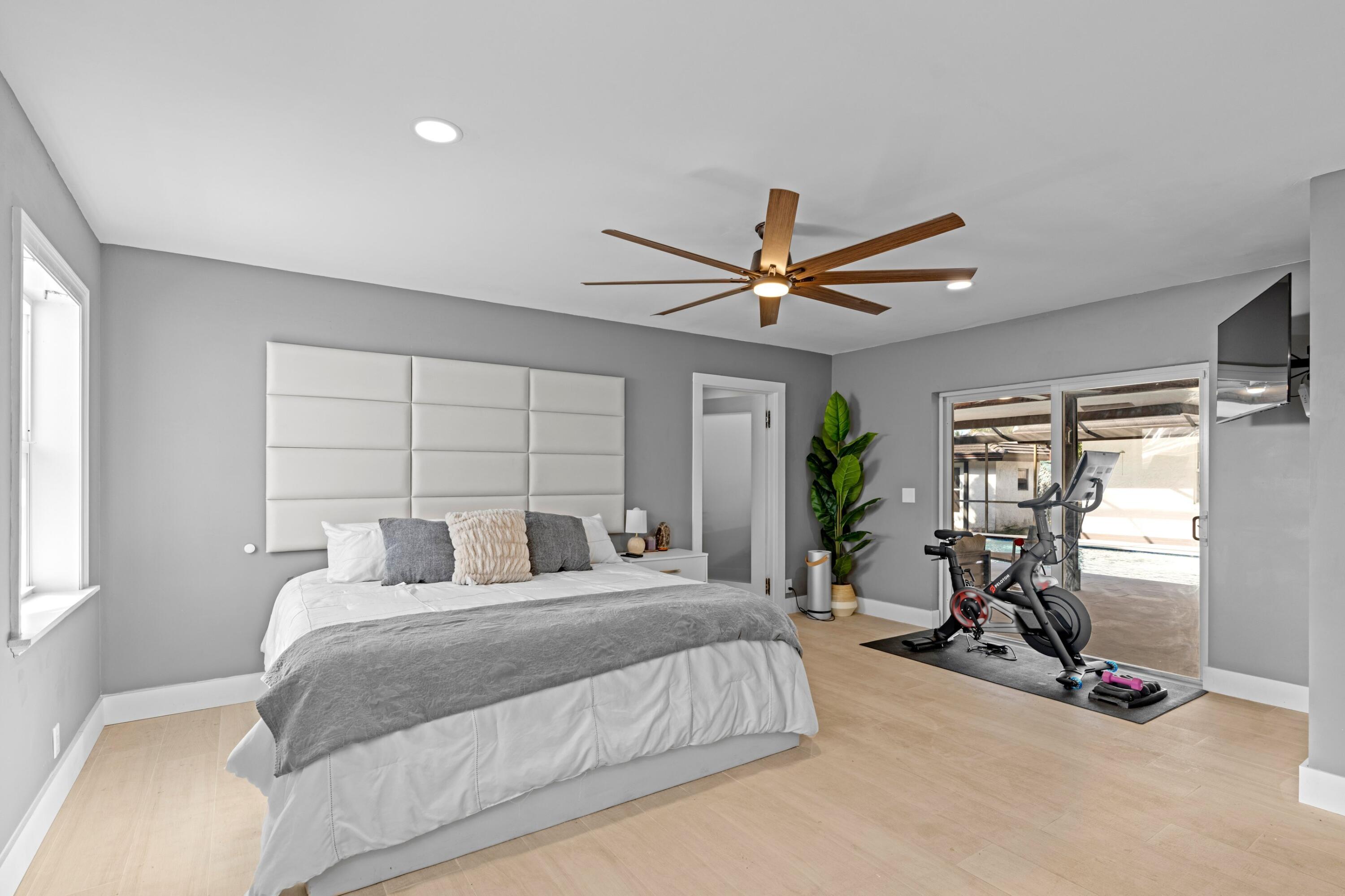 383 Denny Court Boca Raton, FL 33486 - Photo 13 of 43 Primary Bedroom