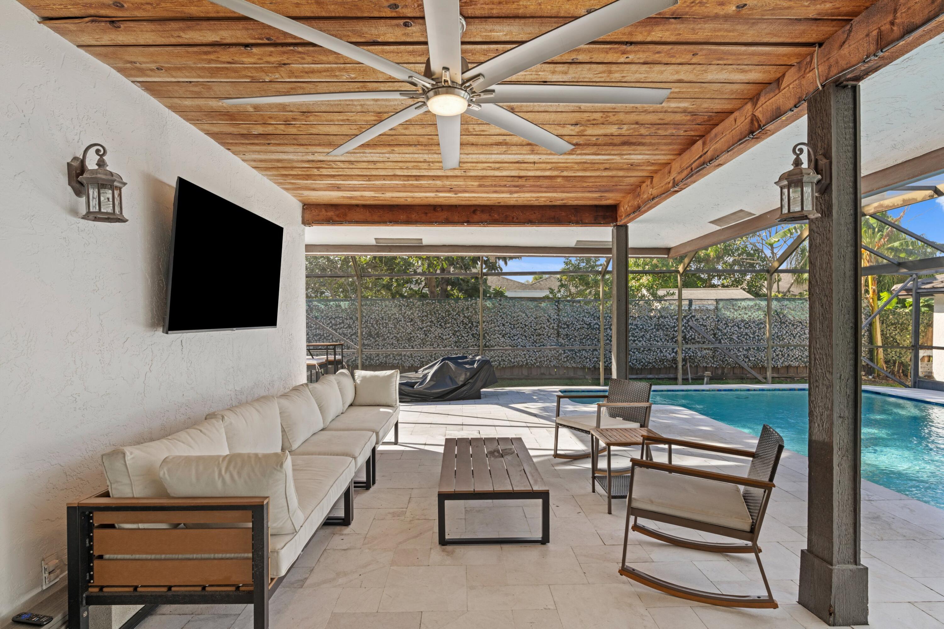 383 Denny Court Boca Raton, FL 33486 - Photo 24 of 43 Patio