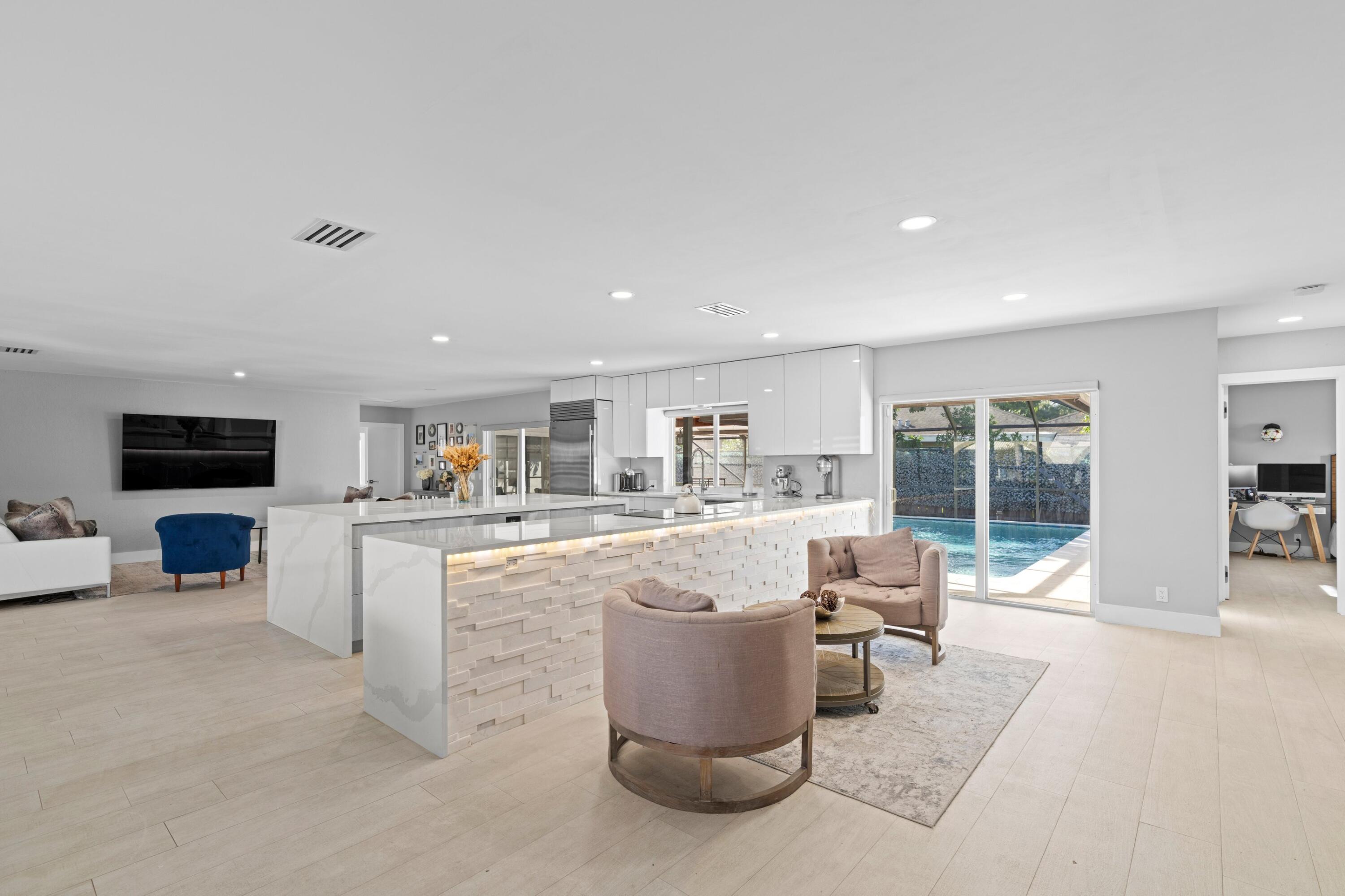 383 Denny Court Boca Raton, FL 33486 - Photo 10 of 43 Kitchen