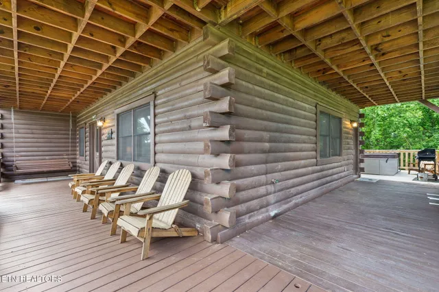 $825,000 | 2039 Oakmont Drive, Sevierville, TN 37876