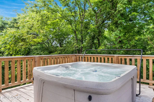 $825,000 | 2039 Oakmont Drive, Sevierville, TN 37876