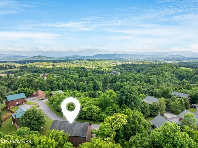 $825,000 | 2039 Oakmont Drive, Sevierville, TN 37876