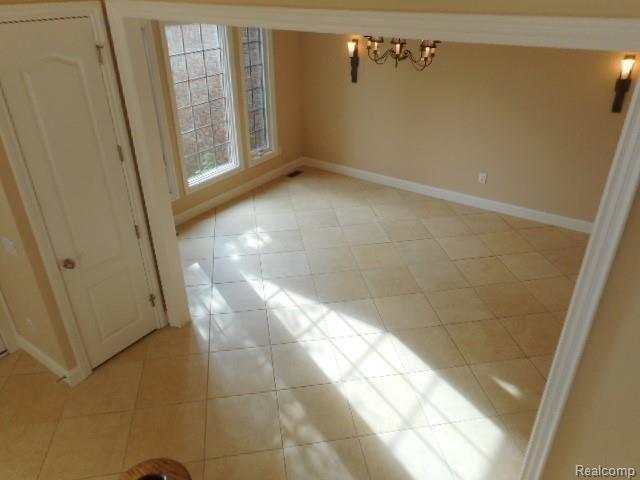 653 Langley Road Rochester Hills, MI 48309 - Photo 25 of 75