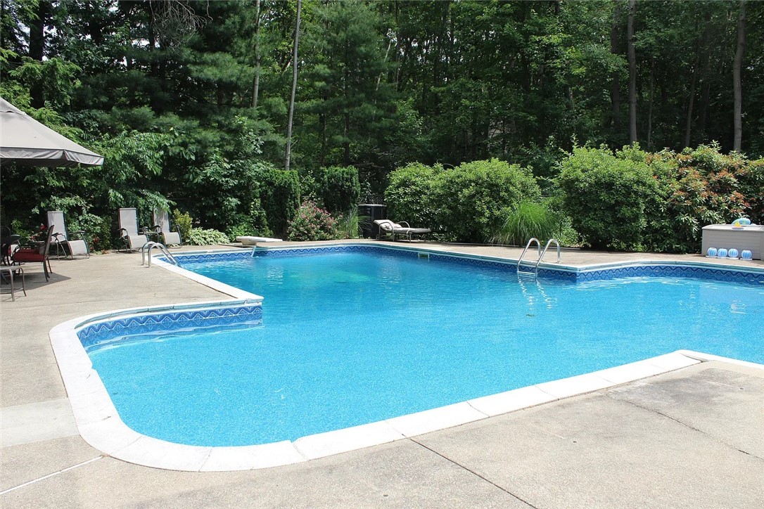 336 Gilbert Stuart Drive Warwick, RI 02818 - Photo 37 of 41