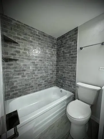 $156,000 | 9720 South Pulaski Road, Unit 306, Oak Lawn, IL 60453