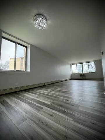 $156,000 | 9720 South Pulaski Road, Unit 306, Oak Lawn, IL 60453