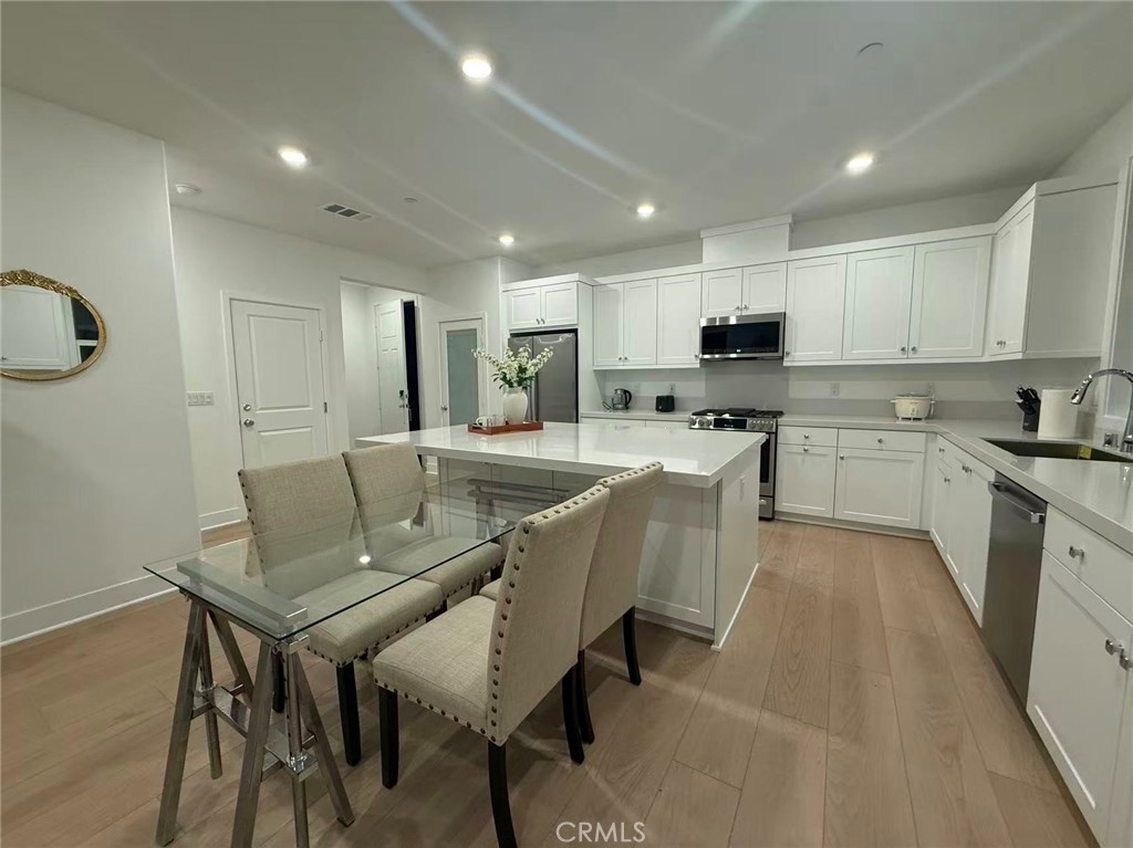 313 Proctor Irvine, CA 92618 - Photo 2 of 15