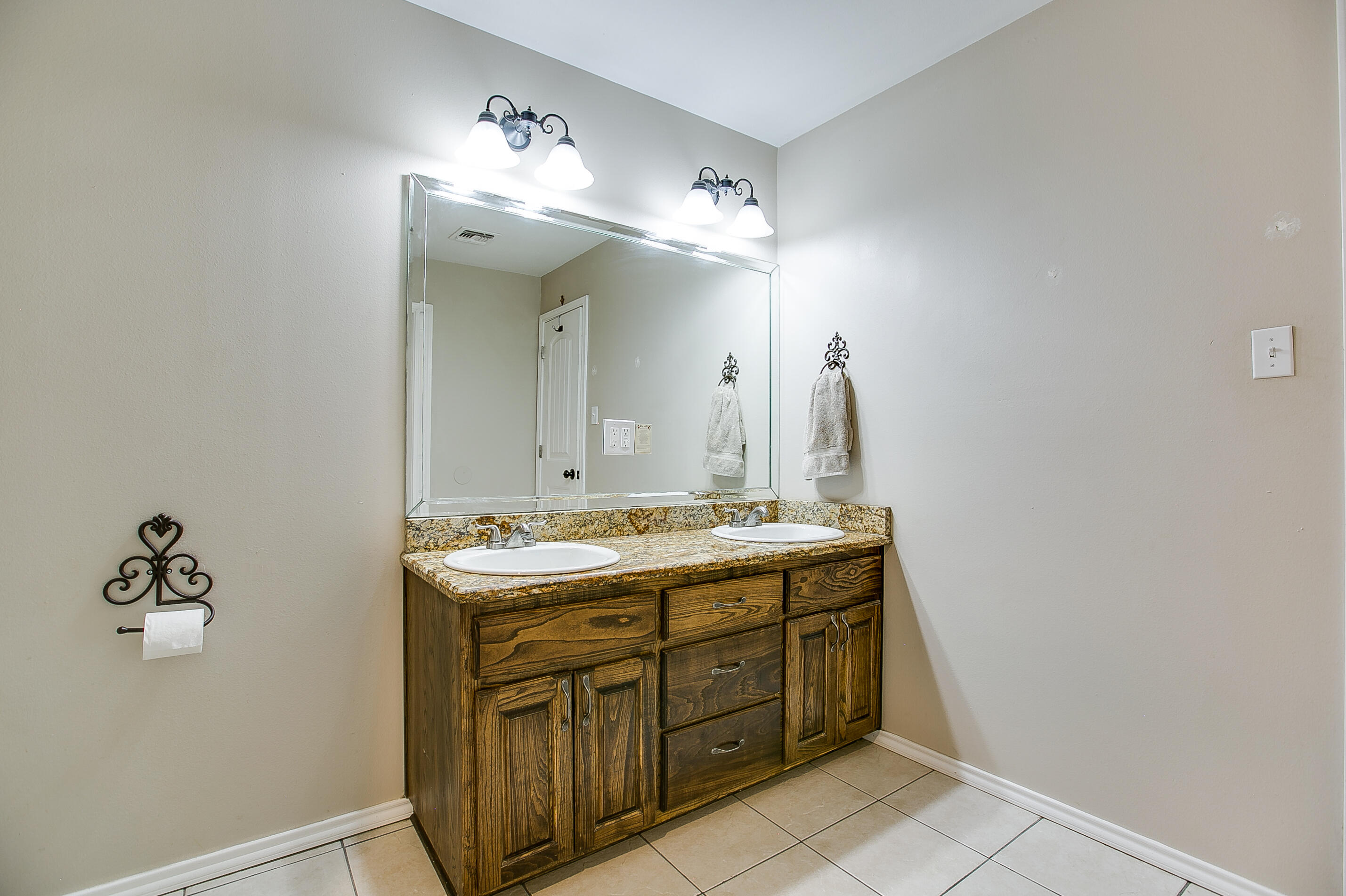4373 3rd Road San Angelo, TX 76905 - Photo 33 of 37 6L4A8643Blended