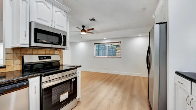 $4,600 | 20977 Country Creek Drive, Boca Raton, FL 33428