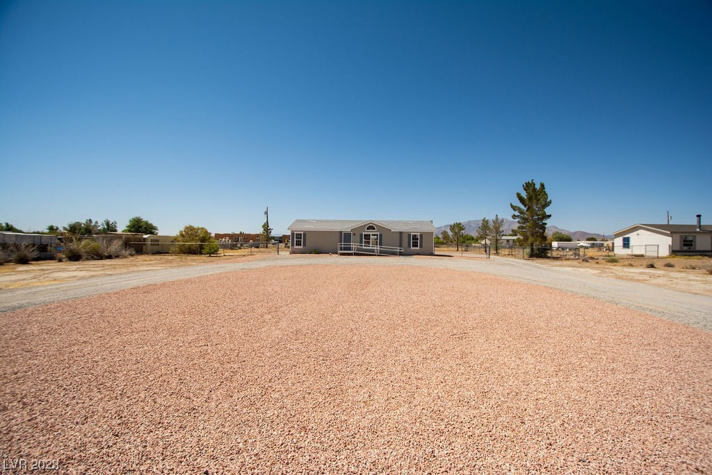 4201 West Wilson Road Pahrump, NV 89048 - Photo 3 of 29 Gallery Image 3