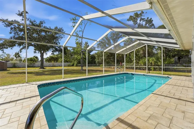 $425,000 | 1641 MacKintosh Boulevard, Nokomis, FL 34275
