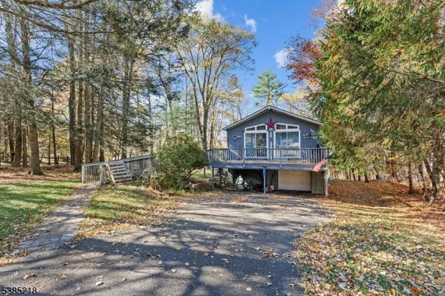 $380,000 | 126 Armstrong Road, Montague, NJ 07827