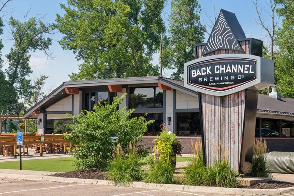 $825,000 | 5100 Glendale Road, Mound, MN 55364