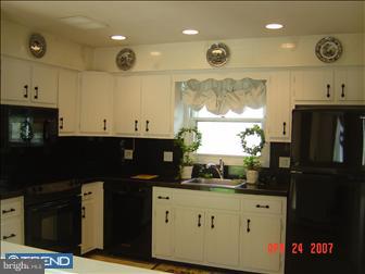 409 Chesterfield Jacobstown Road Chesterfield, NJ 08515 - Photo 6 of 6 Kitchen