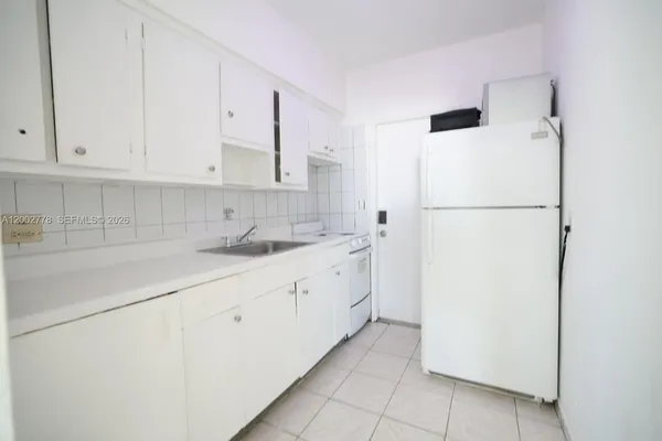$1,850 | 770 83rd Street, Unit 3, Miami Beach, FL 33141