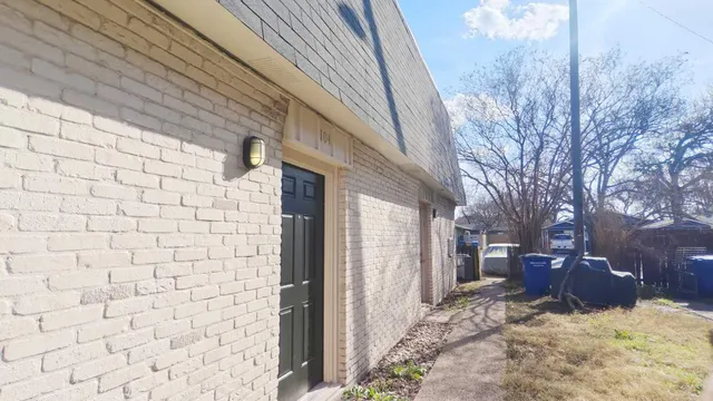 $749,000 | 1900 Hearthside Drive, Austin, TX 78757