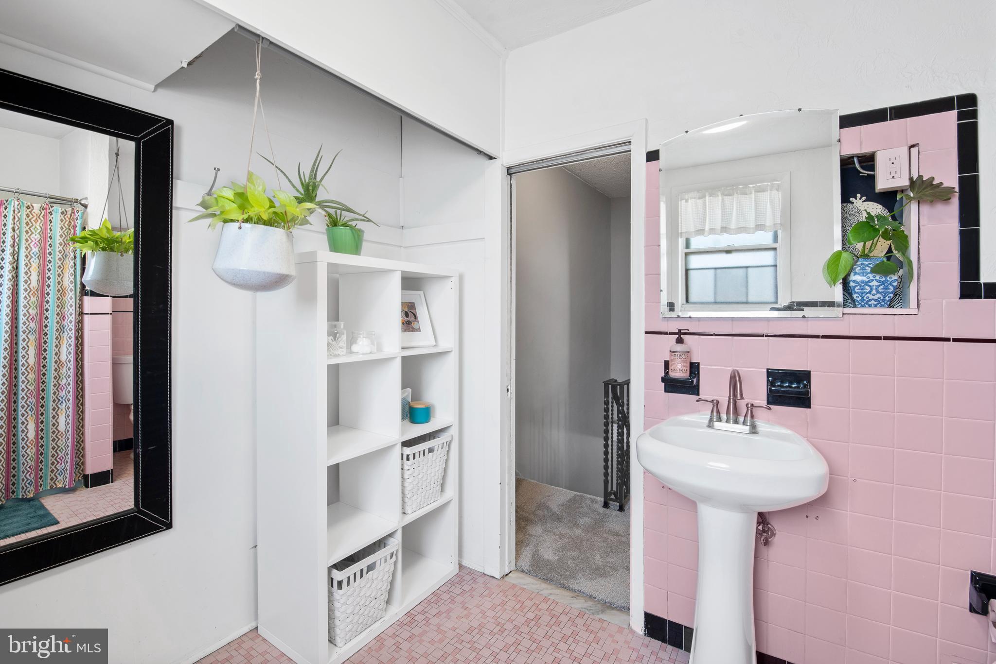1819 Tree Street Philadelphia, PA 19145 - Photo 20 of 24 Gallery Image 20