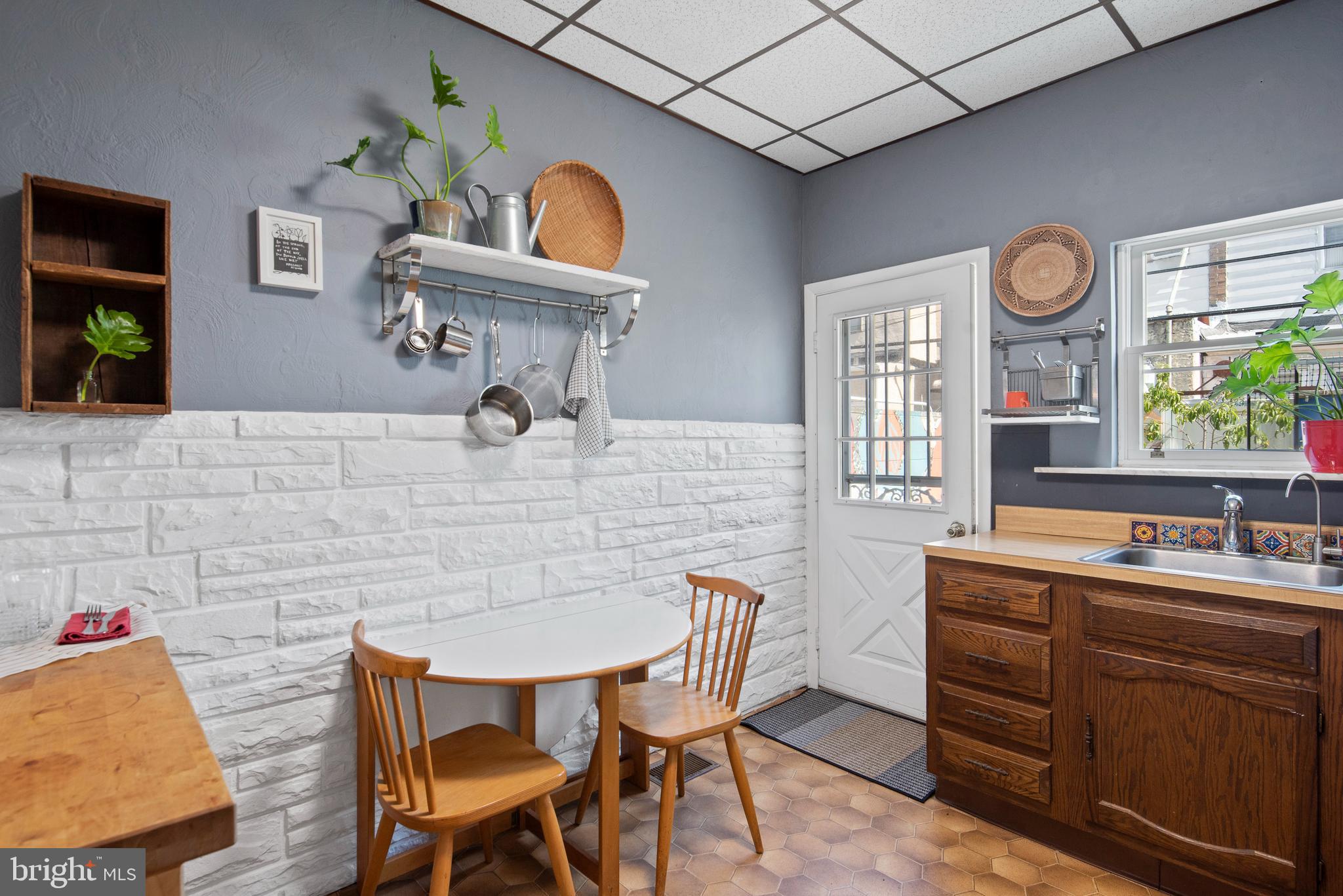 1819 Tree Street Philadelphia, PA 19145 - Photo 8 of 24 Gallery Image 8