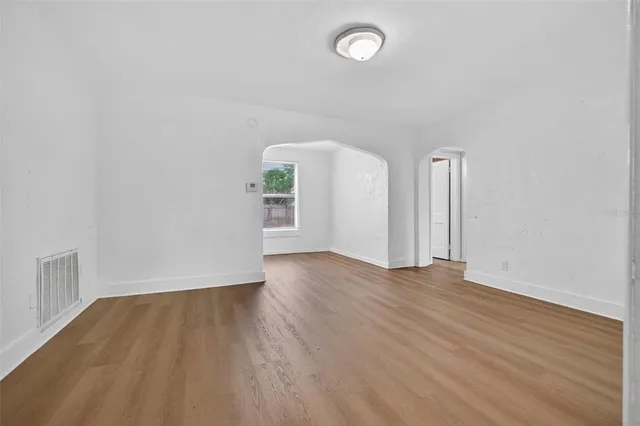 $260,000 | 4811 Fairfield Avenue South, St. Petersburg, FL 33711