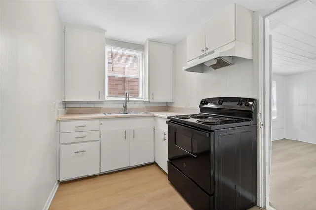 $260,000 | 4811 Fairfield Avenue South, St. Petersburg, FL 33711