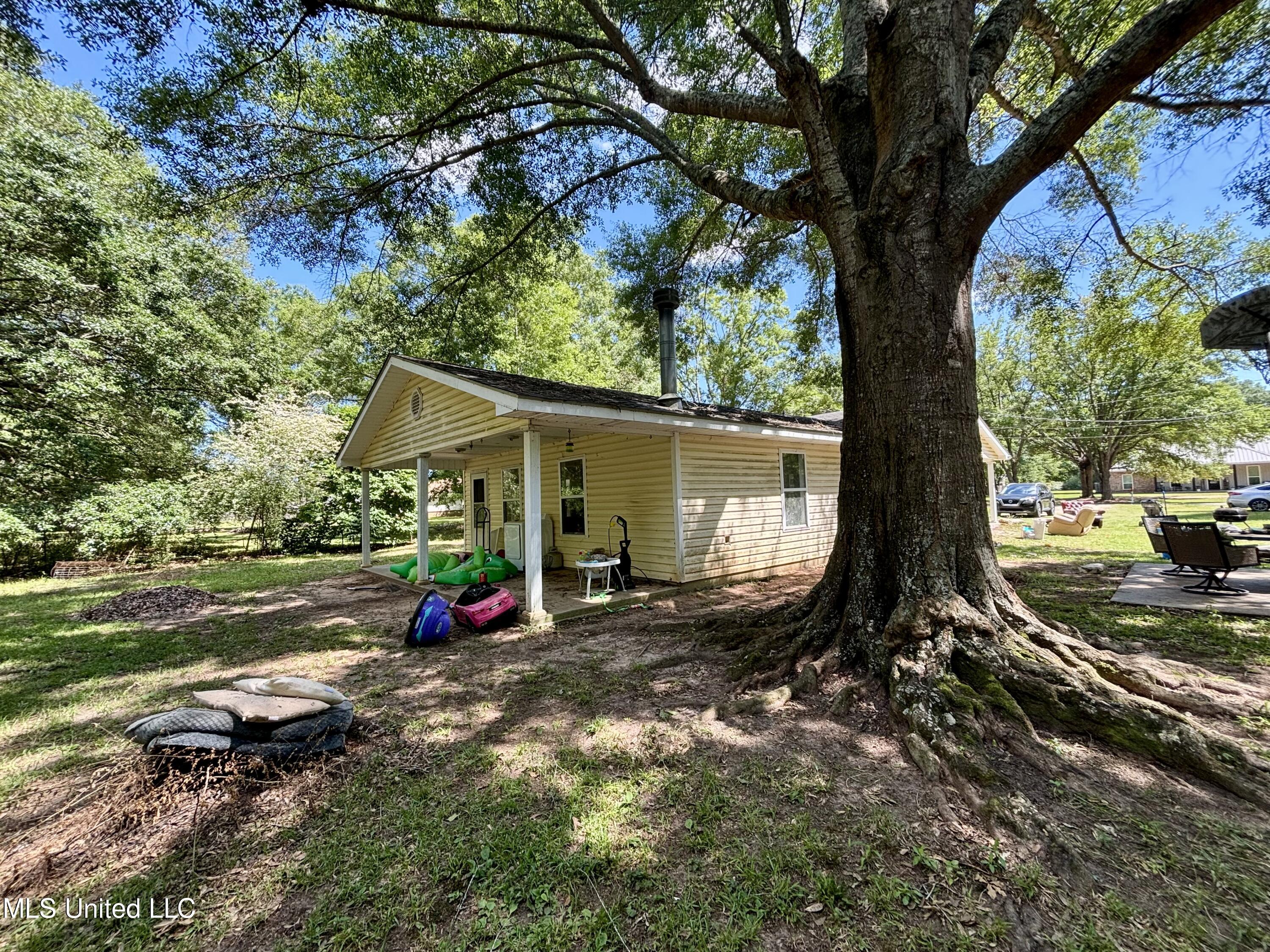 34 Justin Road Carriere, MS 39426 - Photo 14 of 21 IMG_5049
