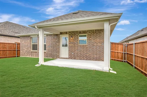 $287,990 | 7003 Butterfield Drive, Sanger, TX 76266