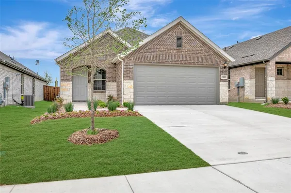 $287,990 | 7003 Butterfield Drive, Sanger, TX 76266