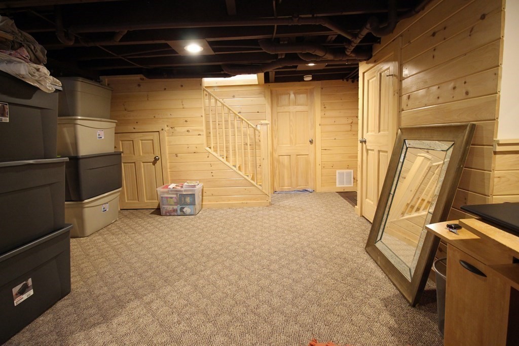 817 Concord Road Marlborough, MA 01752 - Photo 16 of 29 Gallery Image 16