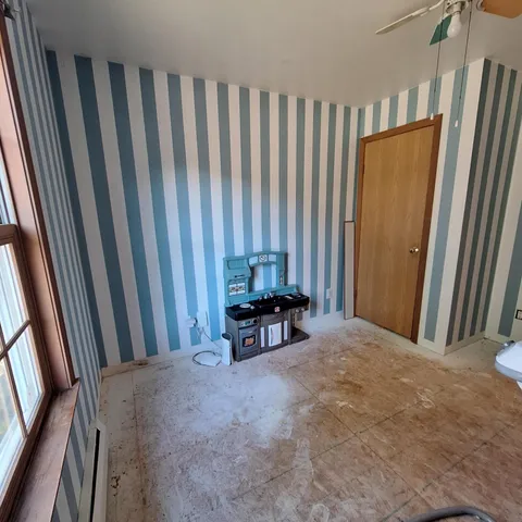 $225,000 | 261 High Street, Paris, ME 04281