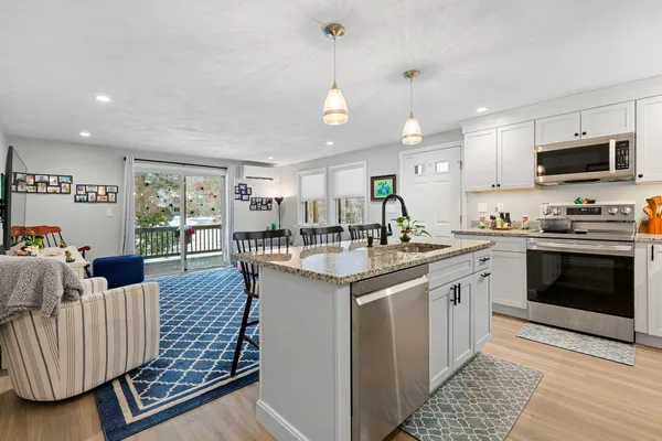 $329,000 | 35 Ashumet Road, Unit 9A, Mashpee, MA 02649