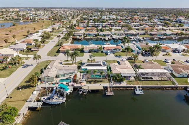 $724,900 | 5009 Dory Drive, New Port Richey, FL 34652