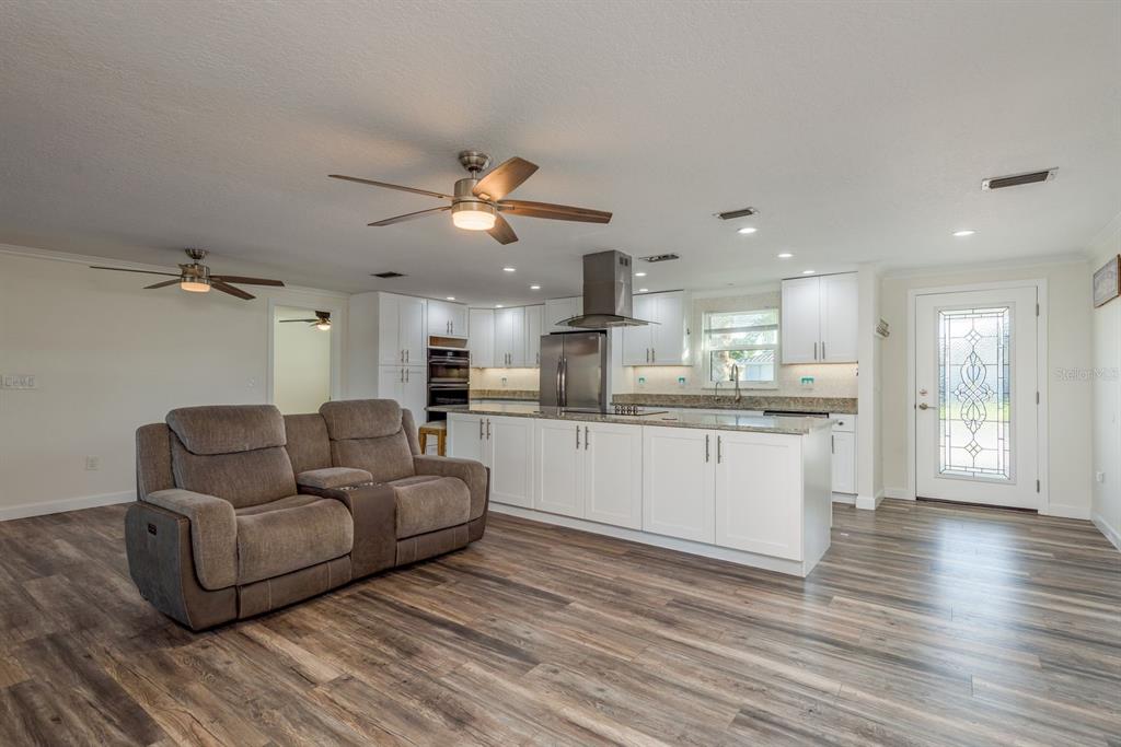 5009 Dory Drive New Port Richey, FL 34652 - Photo 7 of 62