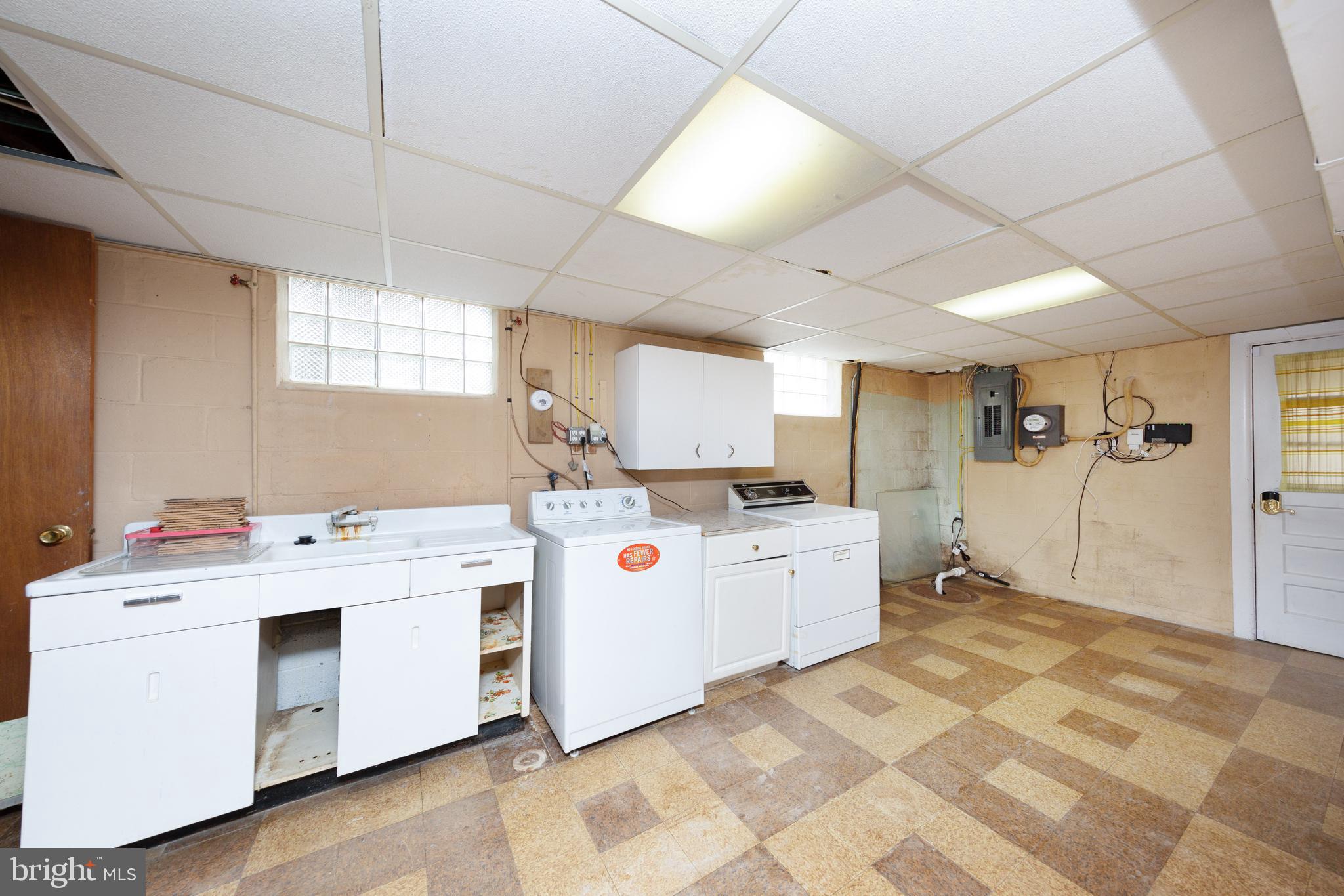6831 Queens Ferry Road Baltimore, MD 21239 - Photo 24 of 30 Laundry Room