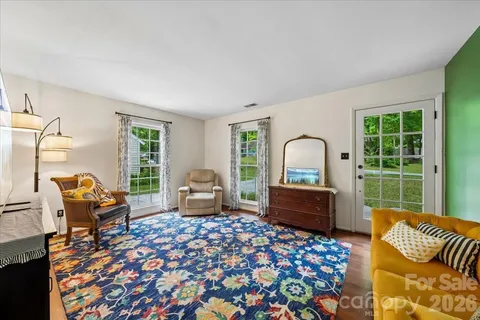 $378,000 | 1005 Pinafore Drive, Charlotte, NC 28212