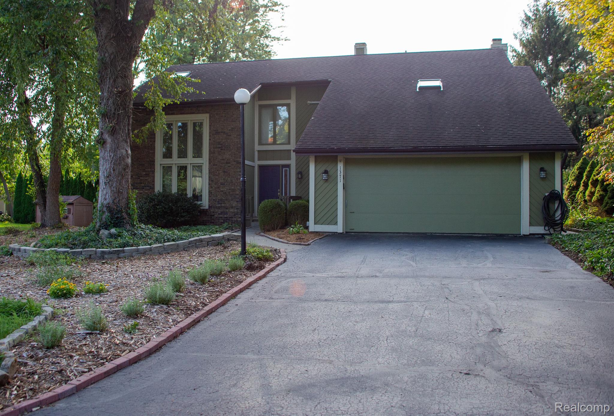 1371 Rutledge Drive Temperance, MI 48182 - Photo 1 of 58 Gallery Image 1
