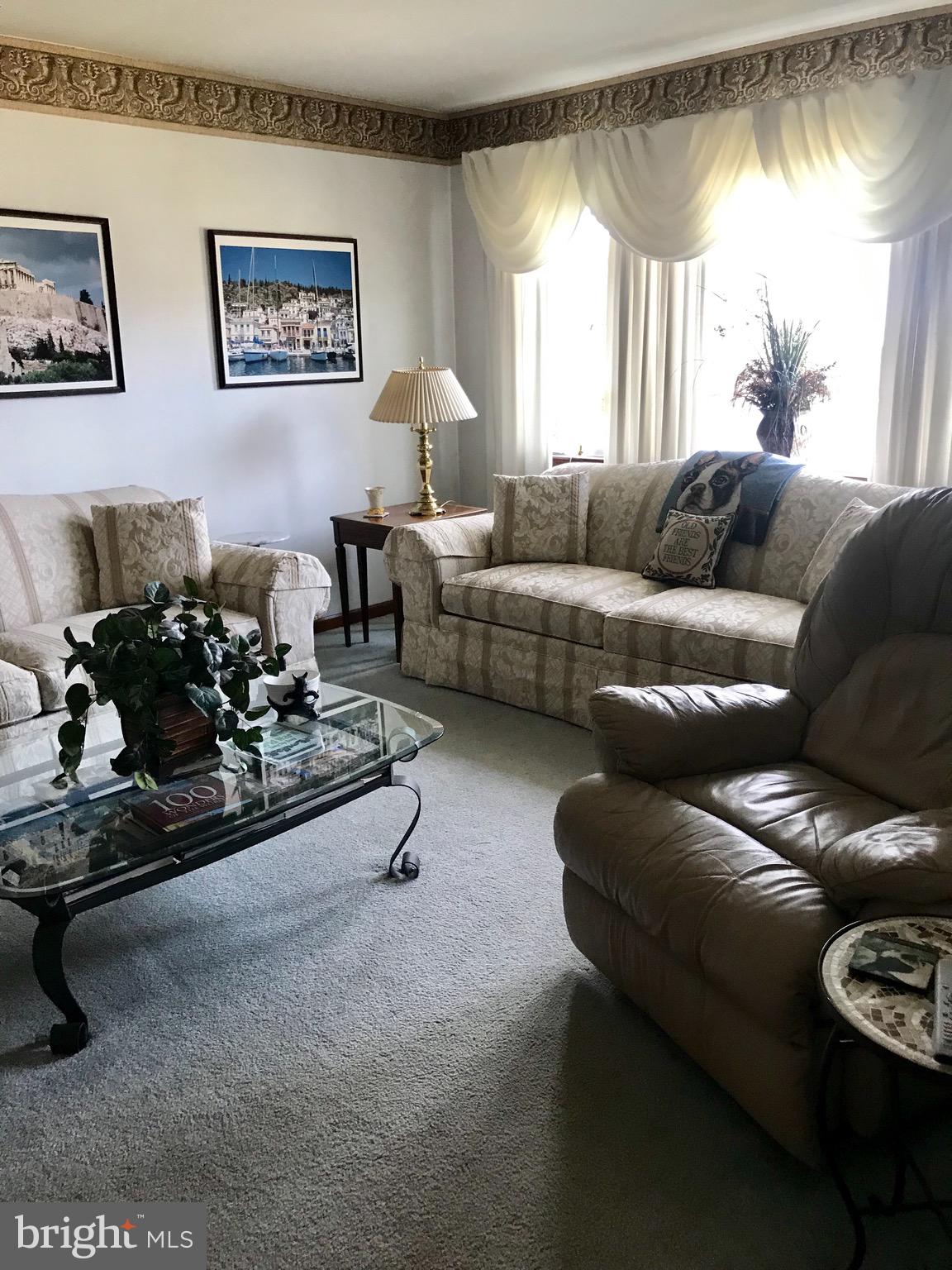 62 Hempstead Road Trenton, NJ 08610 - Photo 8 of 16 Living room