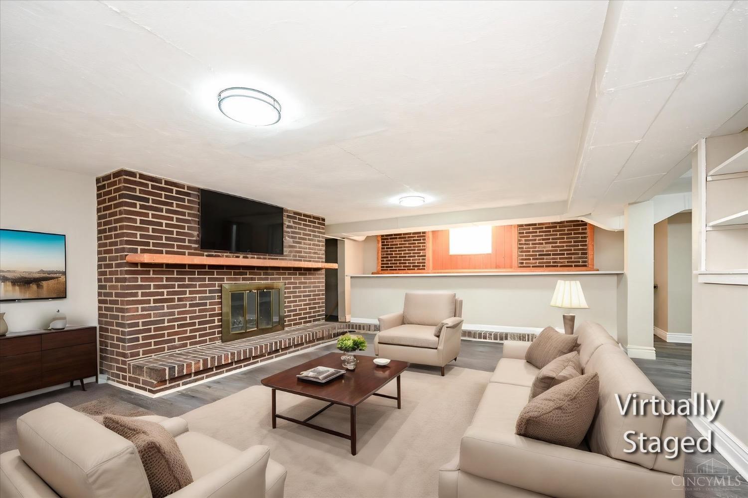 300 Compton Road Wyoming, OH 45215 - Photo 40 of 56