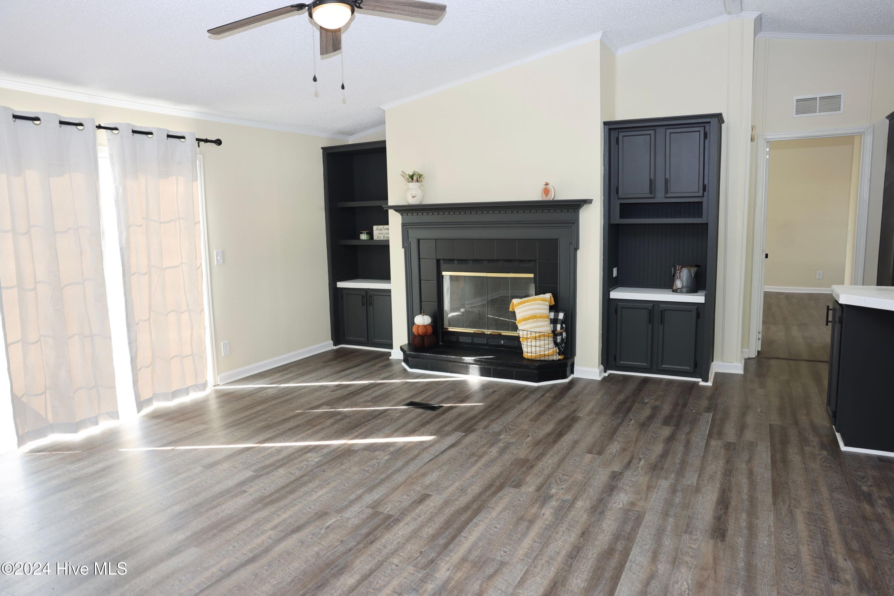 307 North Winchester Lane Hubert, NC 28539 - Photo 8 of 16 .