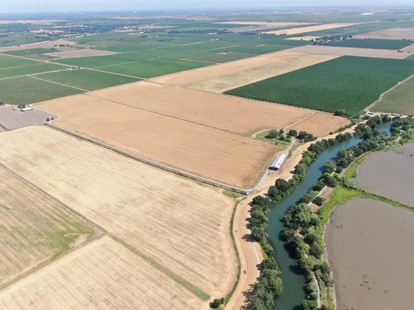 $3,000,000 | 28725 North Vail Road, Walnut Grove, CA 95690