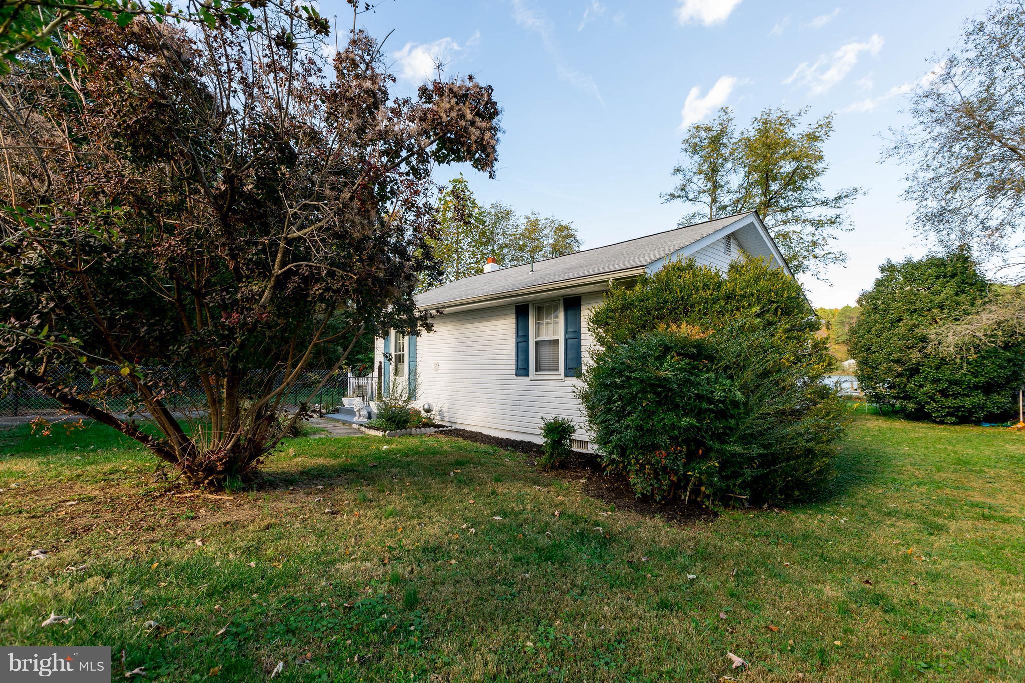 13382 Hill Road Newburg, MD 20664 - Photo 6 of 30 Exterior (General)