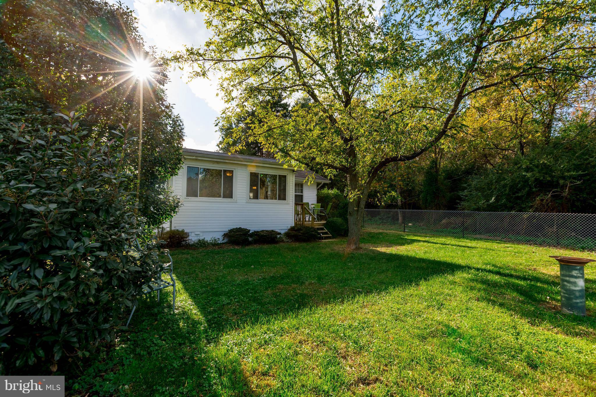 13382 Hill Road Newburg, MD 20664 - Photo 10 of 30 Exterior (Rear)