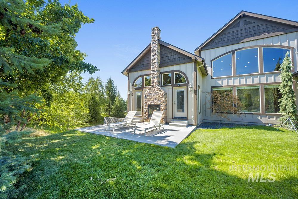 3598 North Timber Ridge Lane Eagle, ID 83616 - Photo 13 of 39