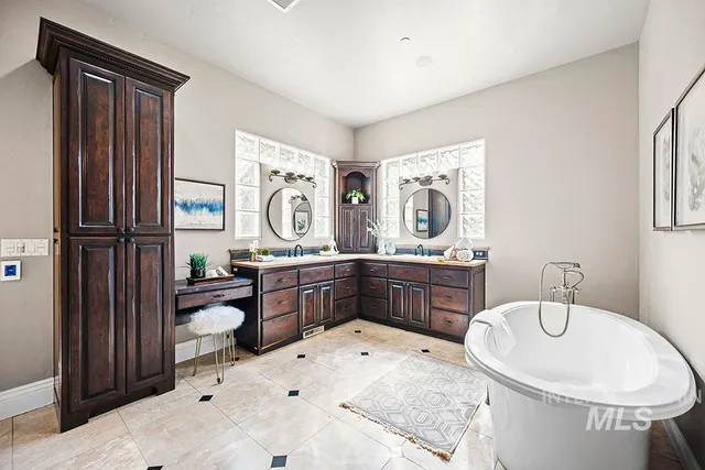 $2,399,000 | 3598 North Timber Ridge Lane, Eagle, ID 83616