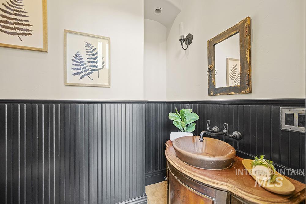 3598 North Timber Ridge Lane Eagle, ID 83616 - Photo 28 of 39