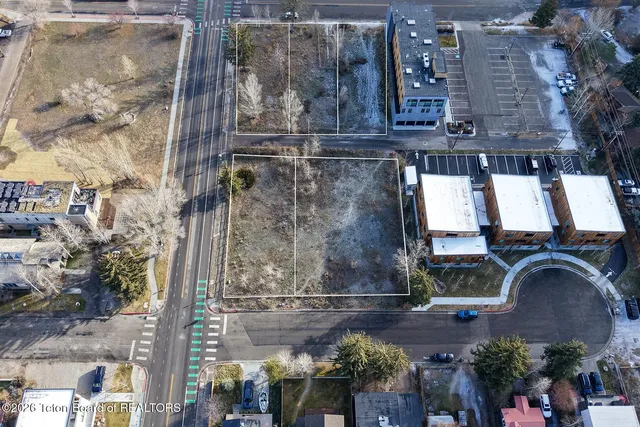 $16,000,000 | 100 West Snow King Avenue, Jackson, WY 83001