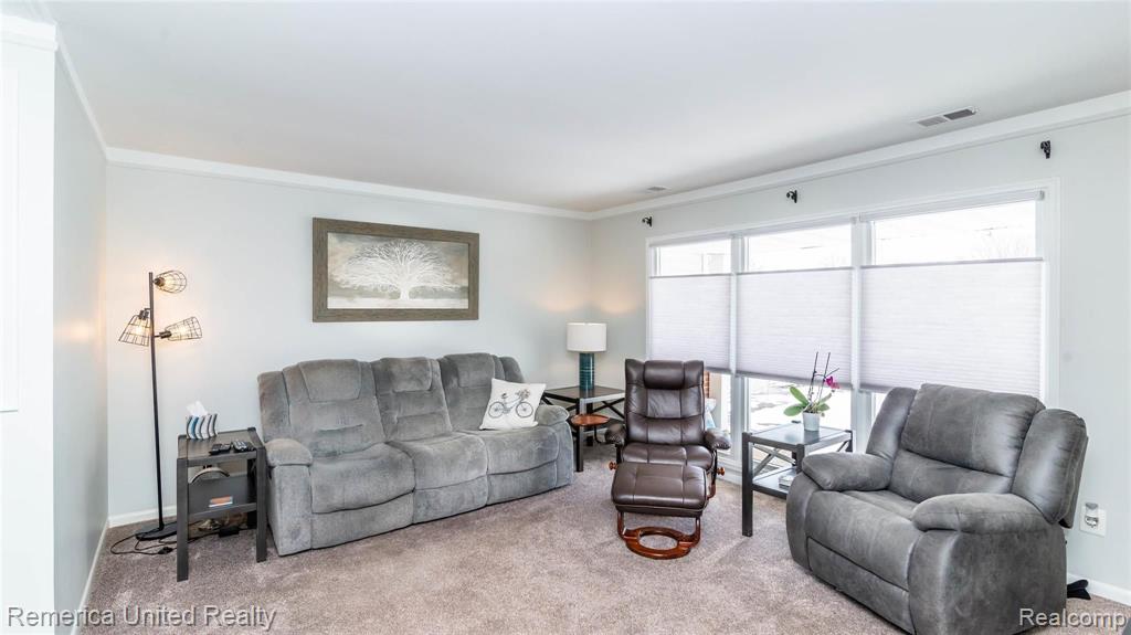 23800 Meadowbrook Road Novi, MI 48375 - Photo 4 of 33