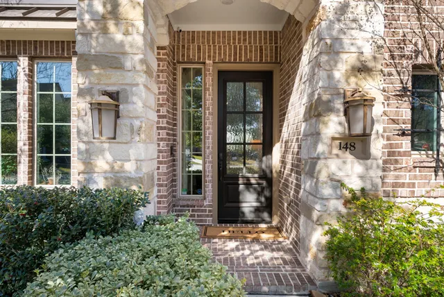 $625,000 | 148 Kit Fox Court, Montgomery, TX 77316