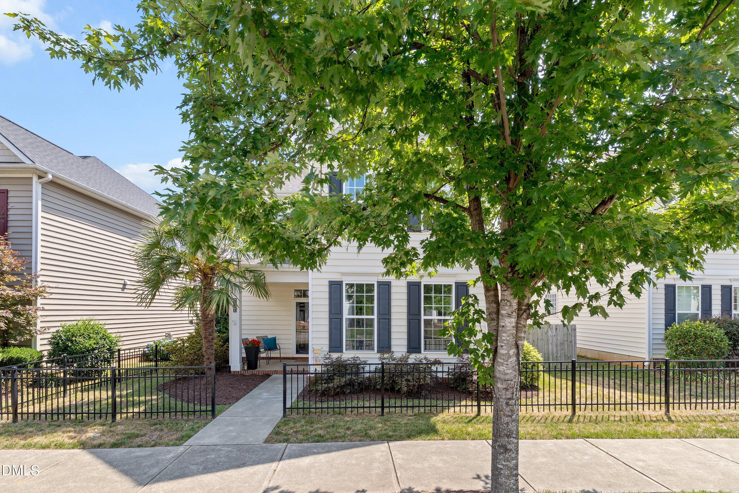 717 Summer Music Lane Raleigh, NC 27603 - Photo 3 of 75