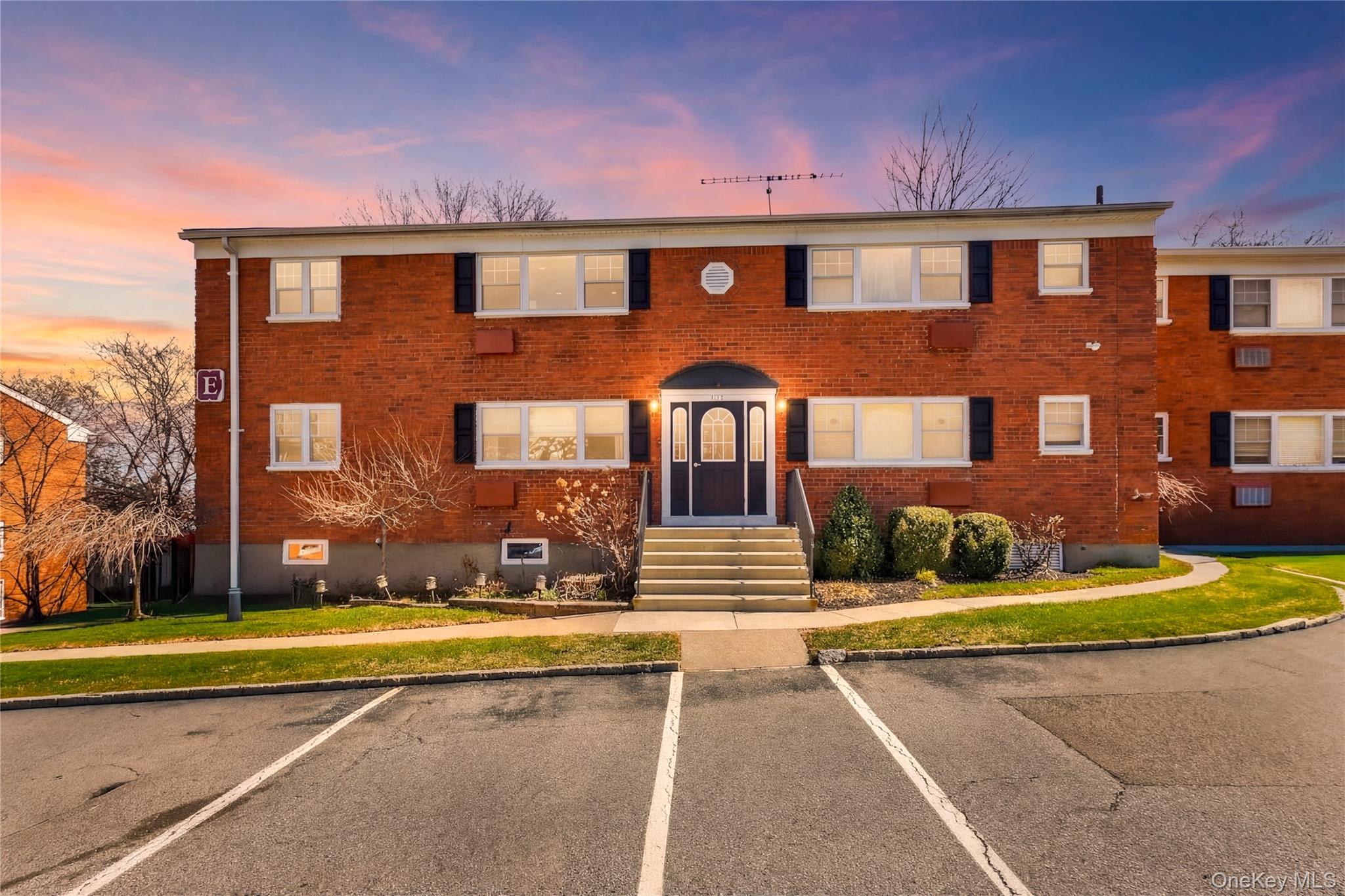 1879 Crompond Road, Unit E4 Peekskill, NY 10566 - Photo 1 of 17